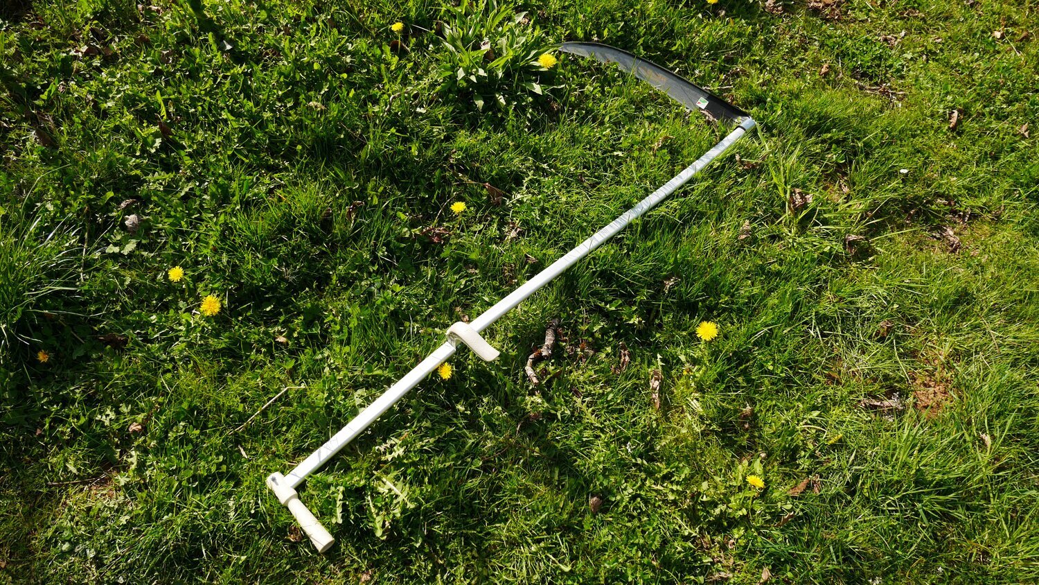 Manche de faux léger en aluminium