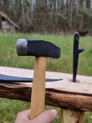 Marteau pour marteler les faux