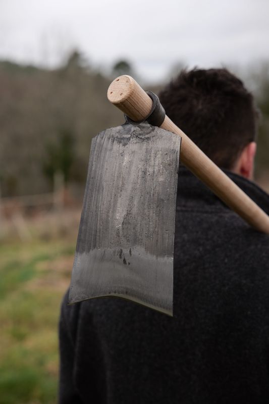 Houe Sicilia - forgée au marteau pilon - avec manche en bois 140cm