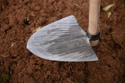 Houe Piemonte forgée au marteau pilon - sans manche Houe Piemonte forgée au marteau pilon - sans manche