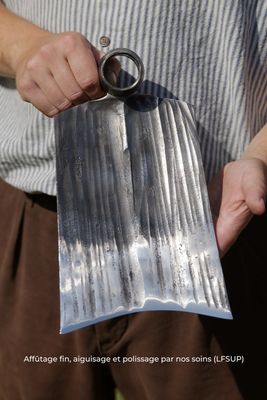 Houe Sicilia - forgée au marteau pilon - sans manche Houe Sicilia - forgée au marteau pilon - sans manche