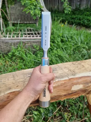 Ciseau à bois pour le bushcraft