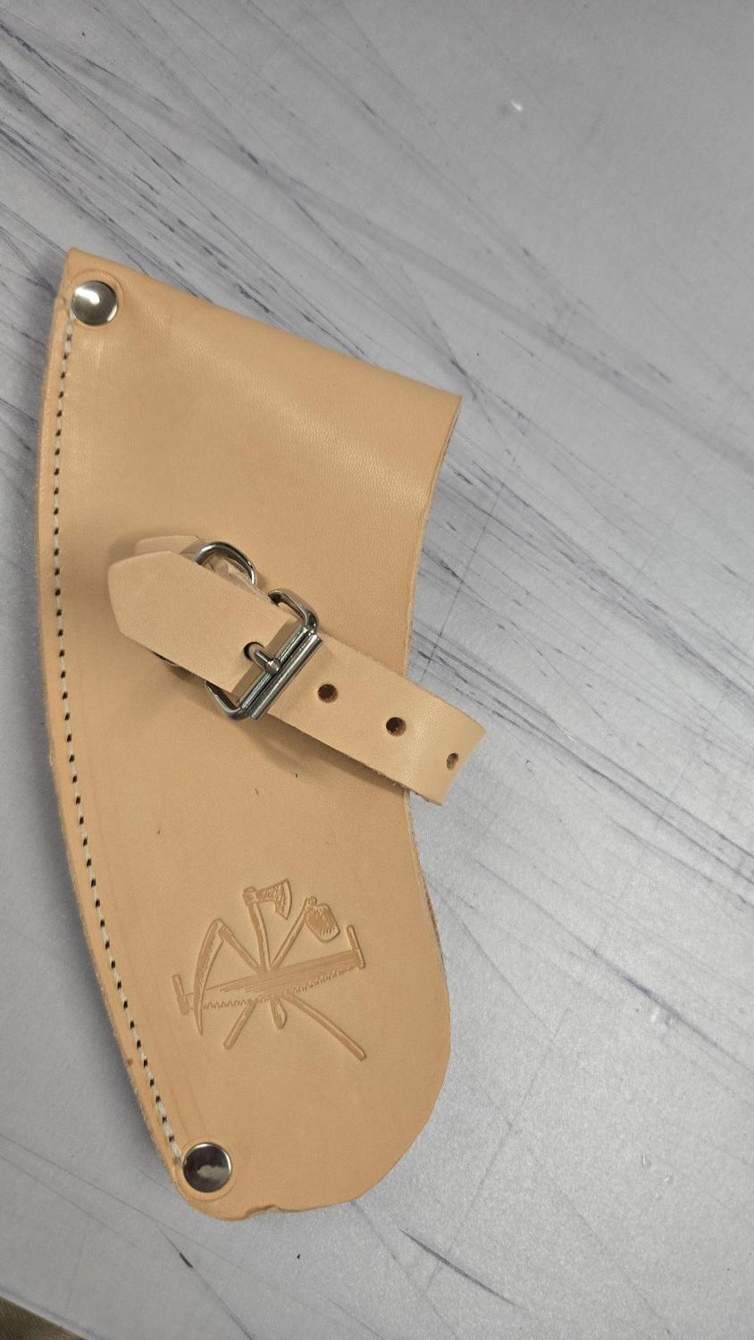 Déclassés - Étuis artisanaux en cuir pour hache Barbue 1100 Rinaldi