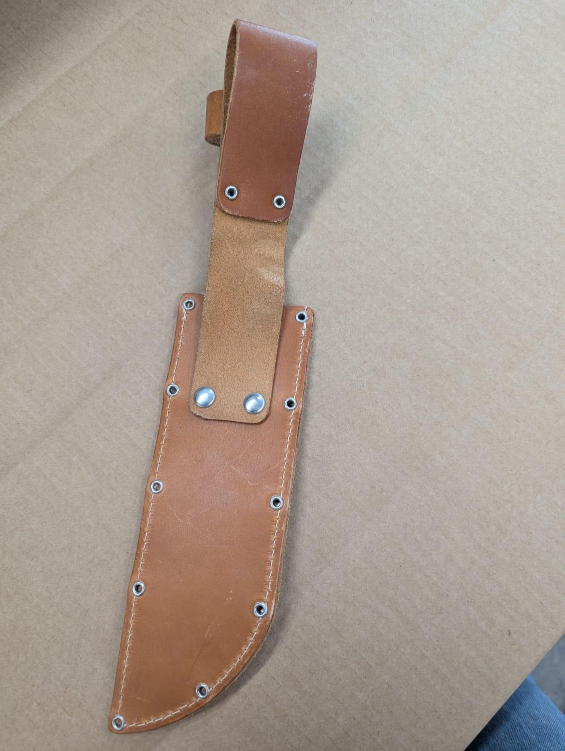 Déclassés - Étui en cuir pour poignard Rinaldi