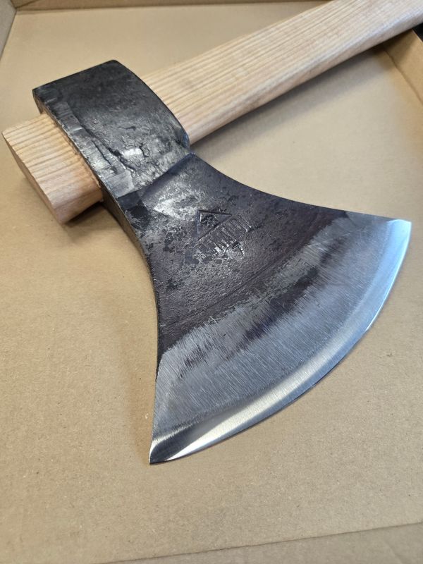 Déstockage : Hache Rinaldi massive modèle 312 - type Da Gara - 1800g LFSIMP manche droit