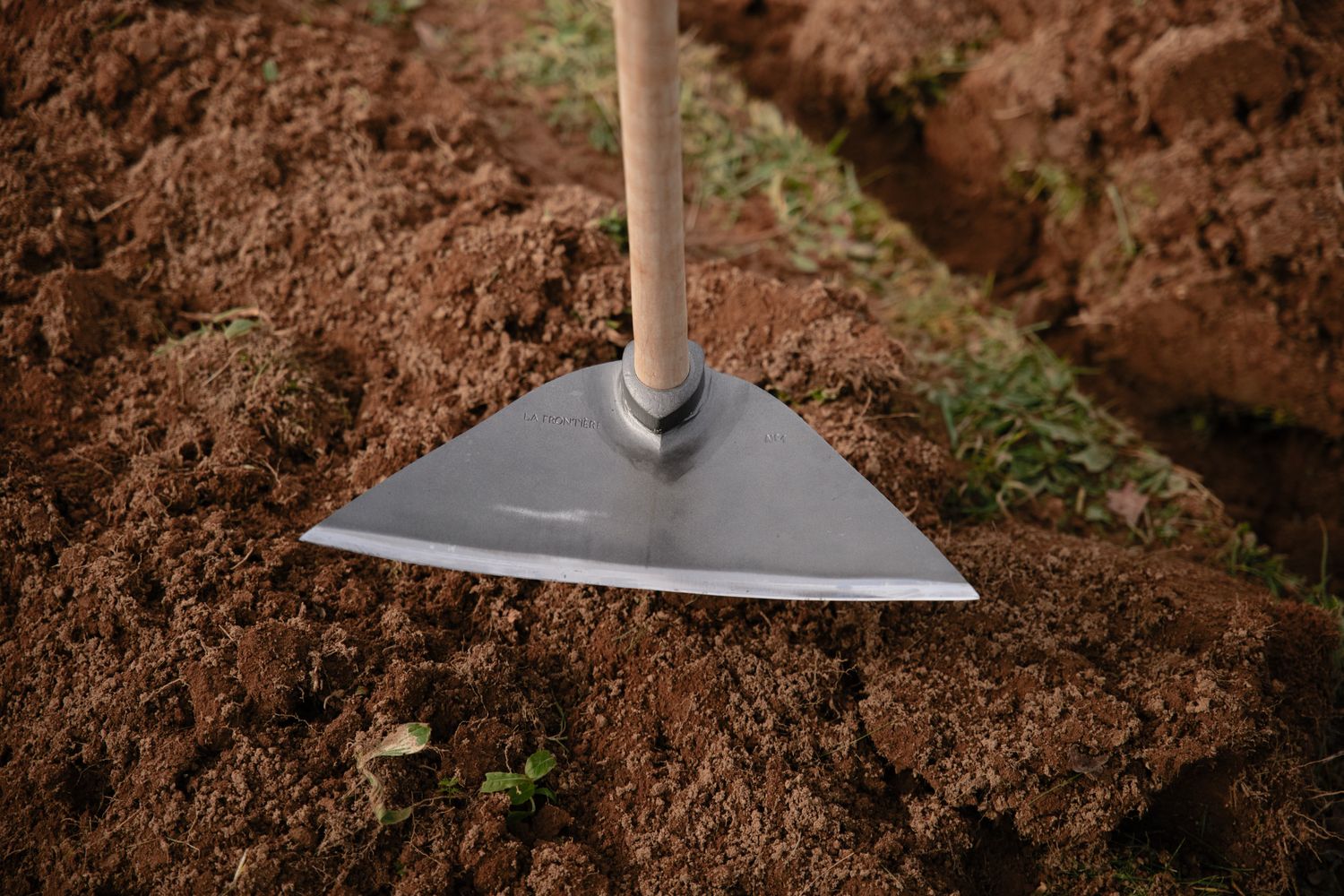 Houe Houe "Marre" - large tranchant - avec manche de 140cm