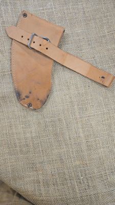 Déclassés - Étuis artisanaux en cuir - Etui barbue 1300