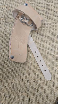 Déclassés - Étuis artisanaux en cuir - Etui barbue 700