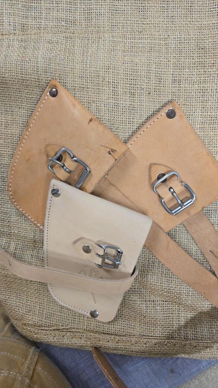 Déclassés - Étuis artisanaux en cuir - Etui Trad Axe Déclassés - Étuis artisanaux en cuir - Etui Trad Axe