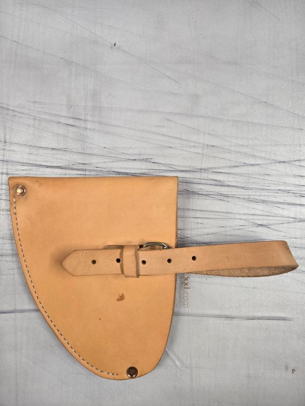 Déclassés - Étuis artisanaux en cuir - Fin de série
