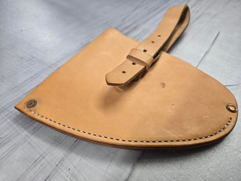 Déclassés - Étuis artisanaux en cuir - Fin de série