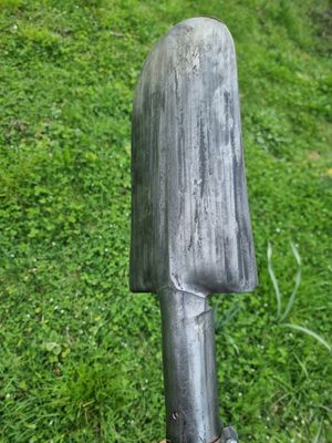 Bêche forgée au marteau pilon - sans manche