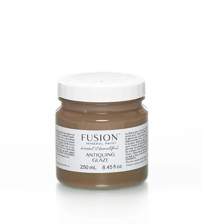 Fusion Mineral Paint Antiquing Glaze