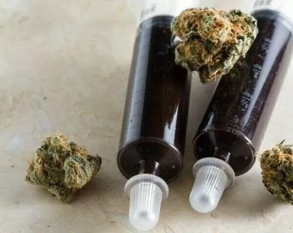 Cannabis oil, full spectrum, THAI STICK RSO extract, 1:1 CBD/THC ratio. 100 % genuine 4 treating Cancer, Stroke, dementia, brain damage, Alz, nerve pain, management, repair, cannabinoid deficiency?