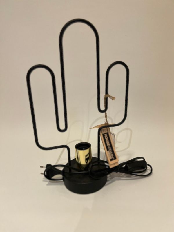 Moderne Lampe in Kakteenform