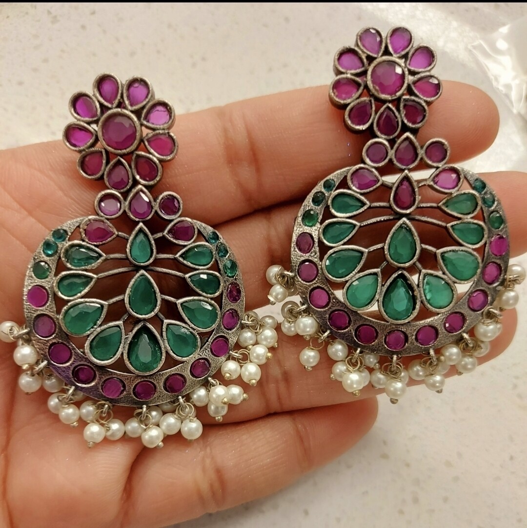 Aasvi multi earing