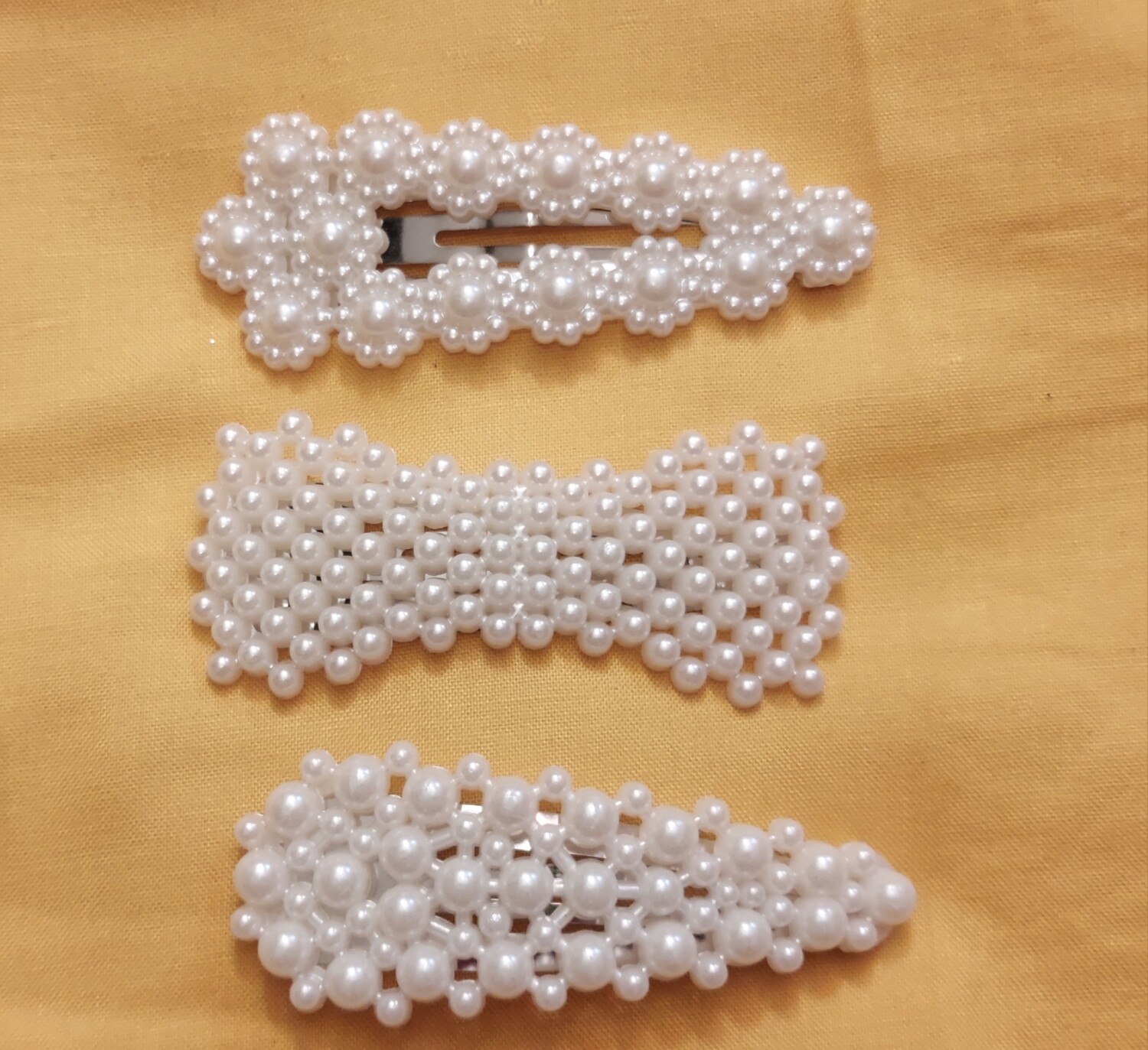 Kids hair clips pearl design