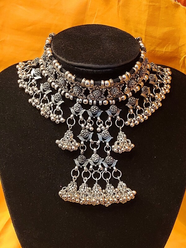 Abhilasha oxidizes handmade necklace