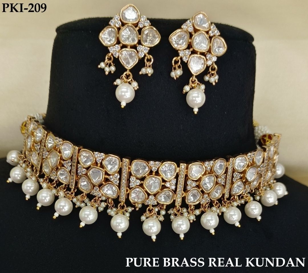 Stunning High quality Kundan Necksets