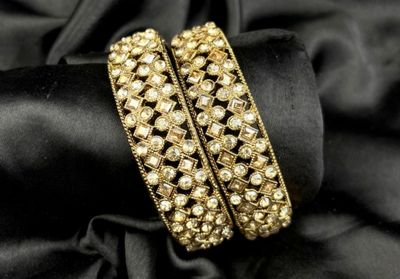 Kundan stone bangls