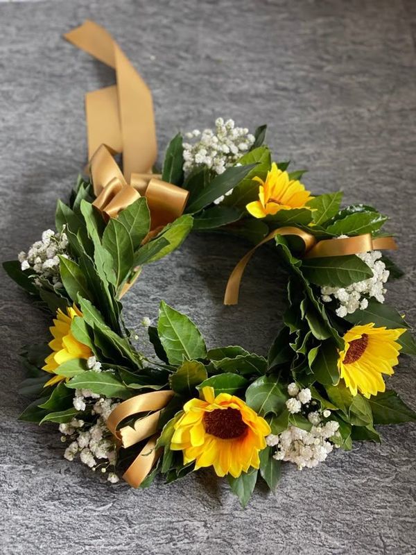 Coroncina con Girasoli e Gipsofila