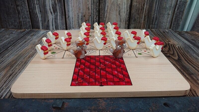 Brettspiel * Fuchs & Henne * Buche * Ecken gerundet * Dach rot * Figuren färbig
