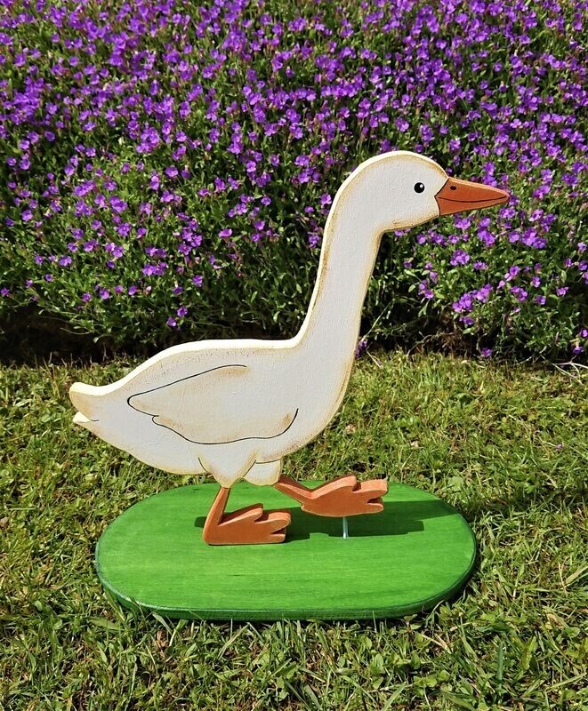 Ente geduckt weiß