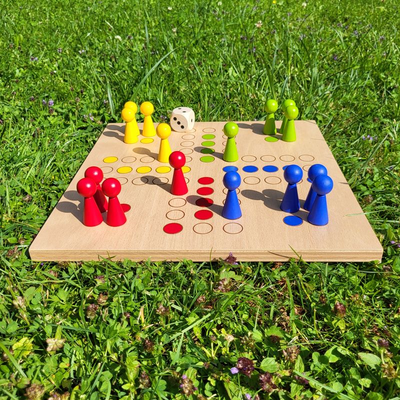 Brettspiel * KegelRalley * Winter * Buche * lasergraviert
