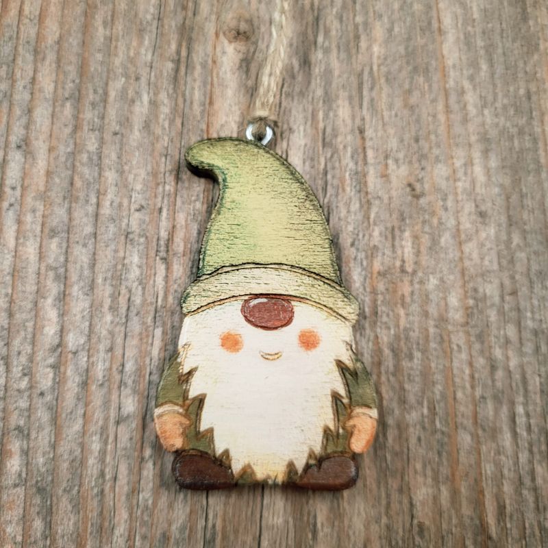 Willi Wichtel-Anhänger mit abgerundete Mütze Willi Wichtel-Anhänger mit abgerundete Mütze