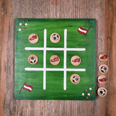 Brettspiel * TicTacToe * Fußball * Brettspiel * TicTacToe * Fußball *