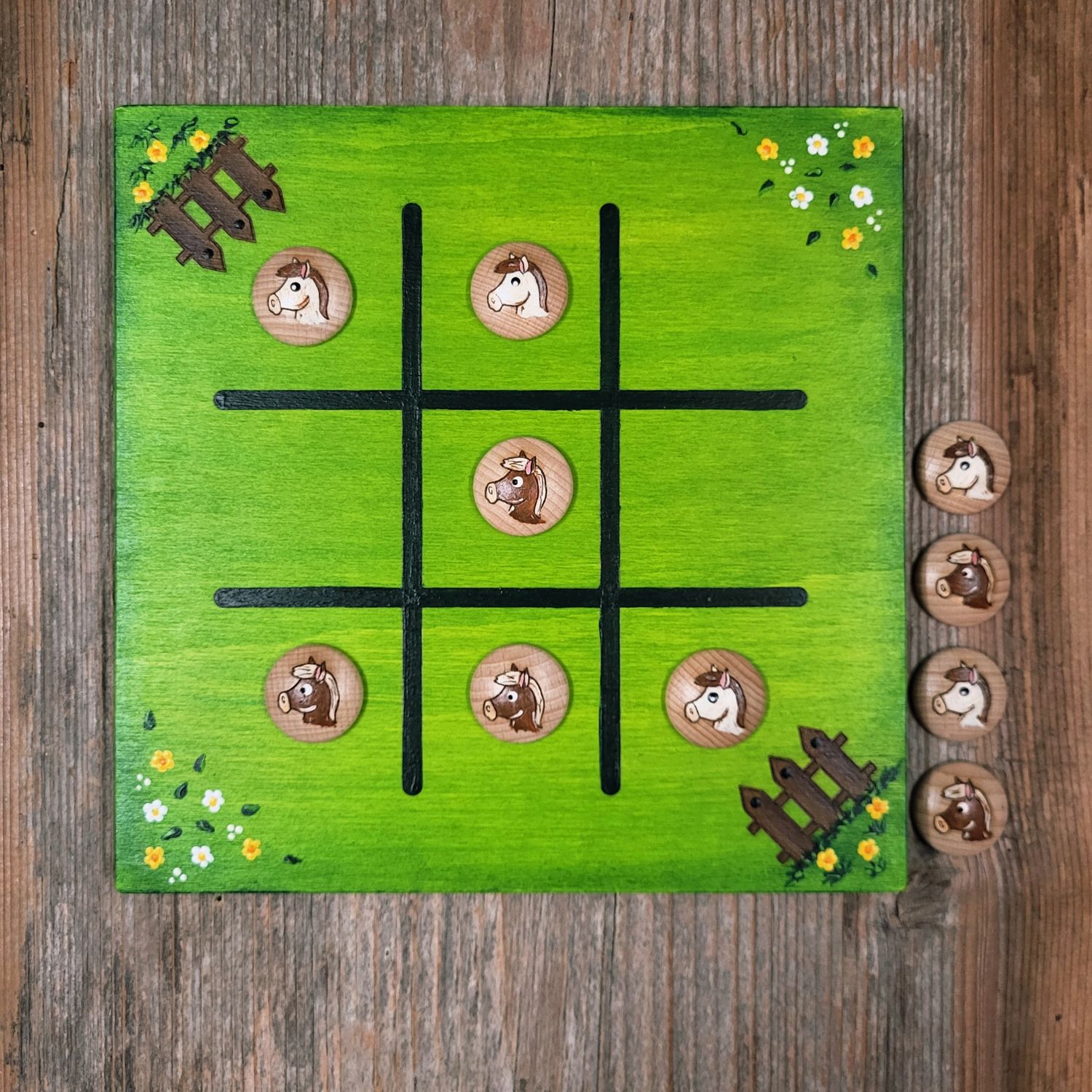 Brettspiel * TicTacToe * Polly Pony * Brettspiel * TicTacToe * Polly Pony *