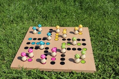 Brettspiel * Komm, GlücksPilze sammeln! * Frühling * Buche * Punkte lasergraviert Brettspiel * Komm, GlücksPilze sammeln! * Frühling * Buche * Punkte lasergraviert