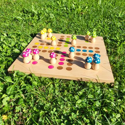 Brettspiel * Komm, GlücksPilze sammeln! * Frühling * Buche * Punkte lasergraviert Brettspiel * Komm, GlücksPilze sammeln! * Frühling * Buche * Punkte lasergraviert