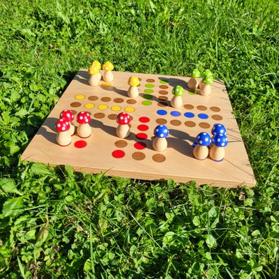 Brettspiel * Komm, GlücksPilze sammeln! * Winter * Buche * Punkte lasergraviert Brettspiel * Komm, GlücksPilze sammeln! * Winter * Buche * Punkte lasergraviert