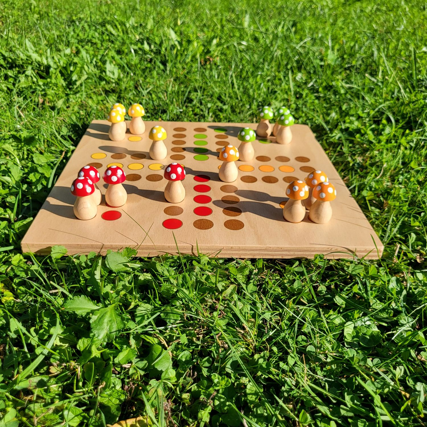 Brettspiel * Komm, GlücksPilze sammeln! * Sommer * Buche * Punkte lasergraviert Brettspiel * Komm, GlücksPilze sammeln! * Sommer * Buche * Punkte lasergraviert