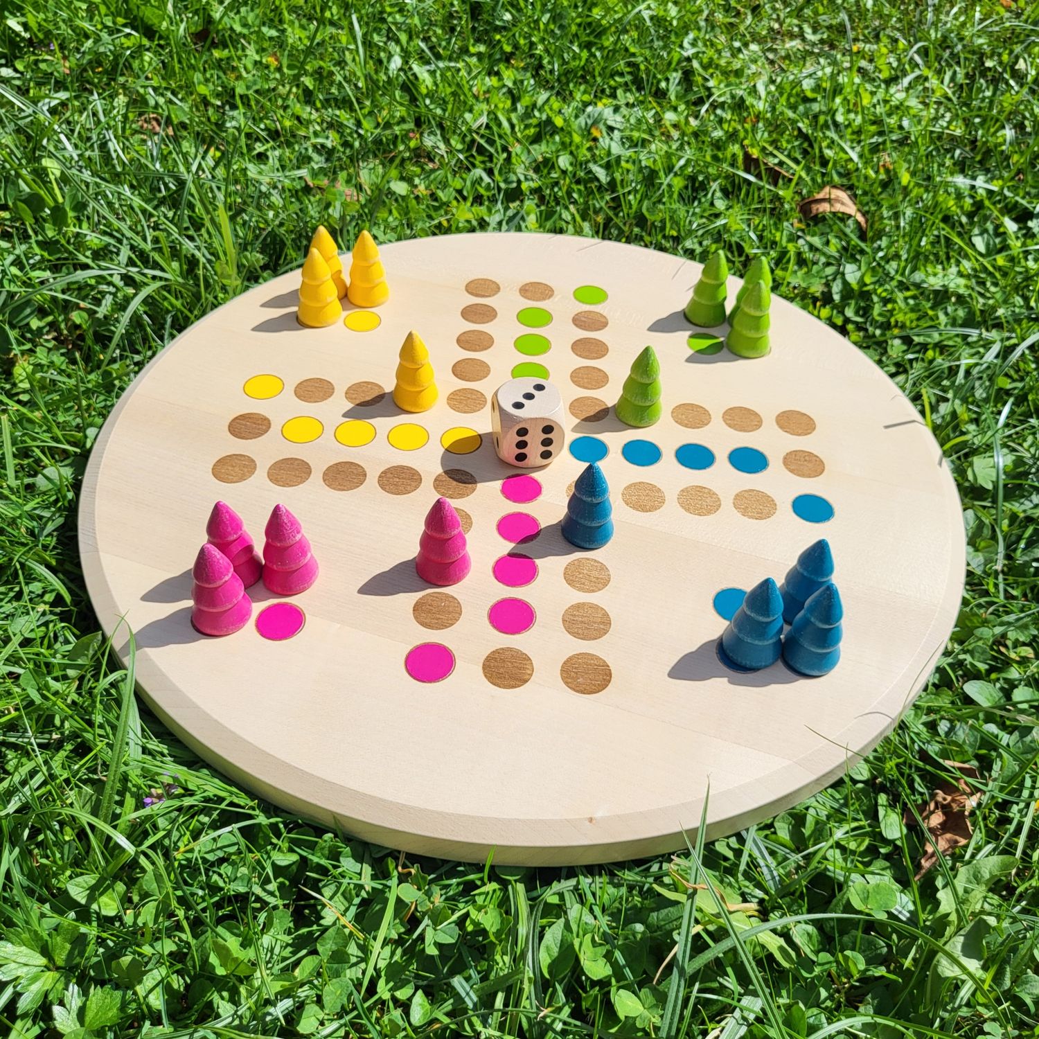 Brettspiel * Komm, Bäumchen sammeln! * Frühling * Ahorn rund * Punkte lasergraviert Brettspiel * Komm, Bäumchen sammeln! * Frühling * Ahorn rund * Punkte lasergraviert