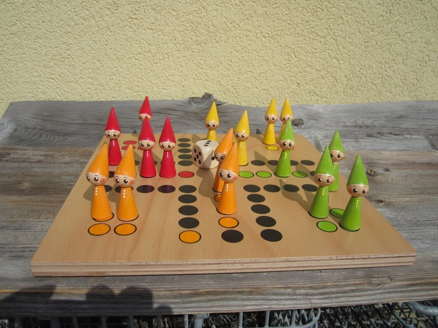 Brettspiel * Wichtel ärgerts eich ned * Sommer * Buche * Punkte lasergraviert Brettspiel * Wichtel ärgerts eich ned * Sommer * Buche * Punkte lasergraviert