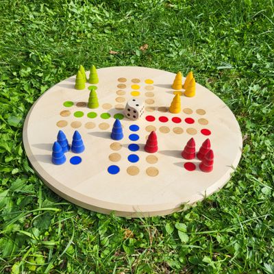 Brettspiel * Komm, Bäumchen sammeln! * Winter * Ahorn rund * Punkte lasergraviert Brettspiel * Komm, Bäumchen sammeln! * Winter * Ahorn rund * Punkte lasergraviert