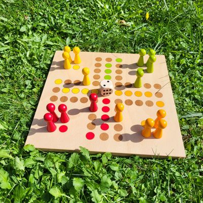 Brettspiel * KegelRalley * Sommer * Buche * Punkte lasergraviert Brettspiel * KegelRalley * Sommer * Buche * Punkte lasergraviert