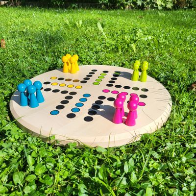Brettspiel * KegelRalley * Frühling * Ahorn rund * Punkte lasergraviert Brettspiel * KegelRalley * Frühling * Ahorn rund * Punkte lasergraviert