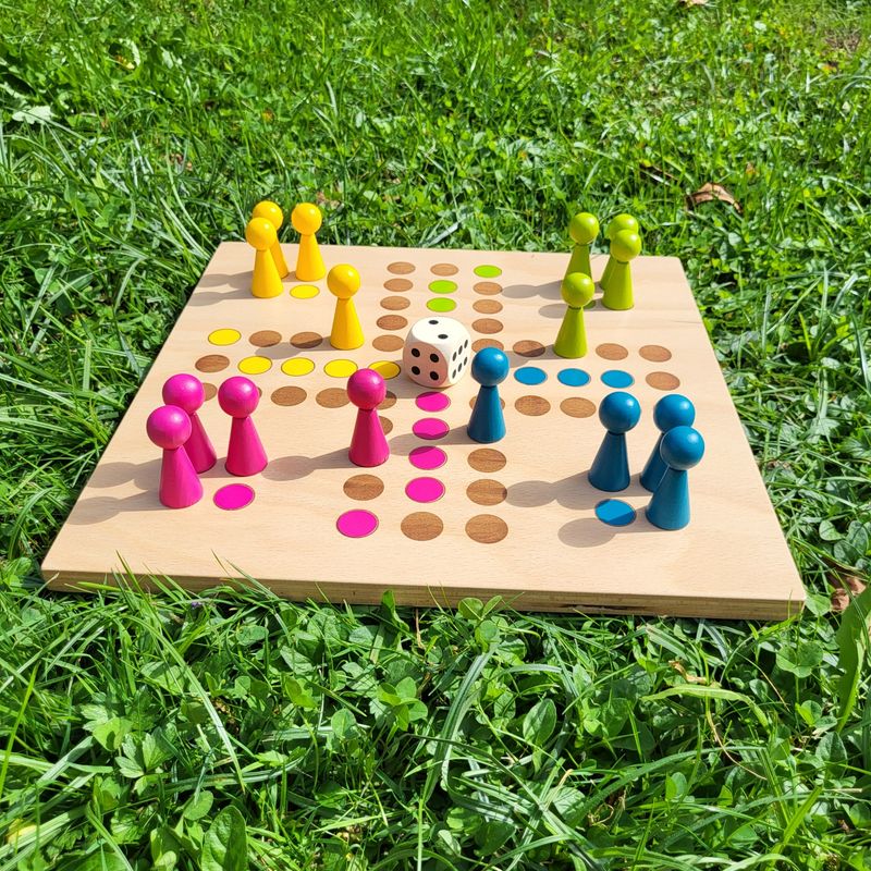 Brettspiel * KegelRalley * Frühling * Buche * Punkte lasergraviert Brettspiel * KegelRalley * Frühling * Buche * Punkte lasergraviert