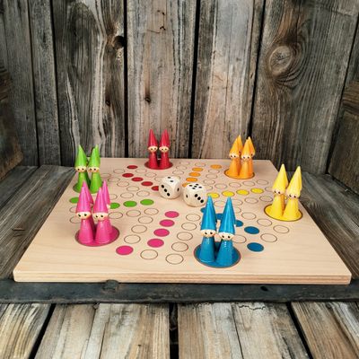 Brettspiel * 6 auf einen Streich * Buche eckig * Wichtel * lasergraviert Brettspiel * 6 auf einen Streich * Buche eckig * Wichtel * lasergraviert