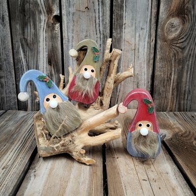 Willi Wichtel mit LED-Nase & Ilex Blatt