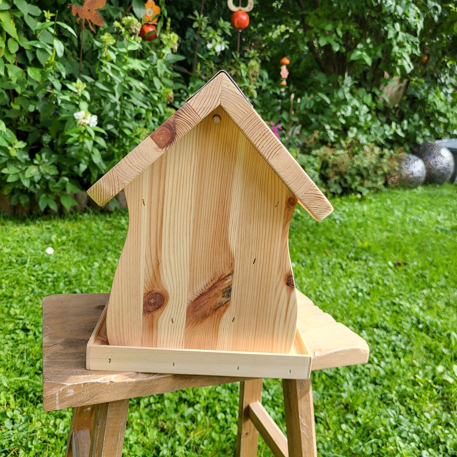 Kleines FutterSiloHäuschen * Kommt ein Vogerl geflogen