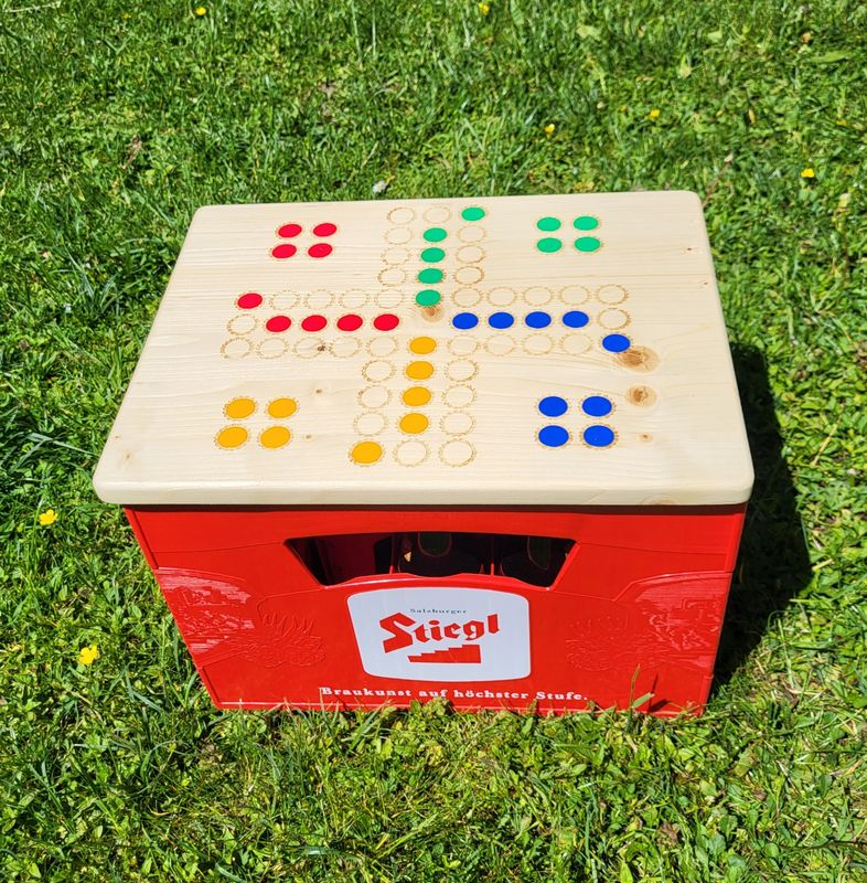 BierKastenSitz / SpielTisch * Kiefer BierKastenSitz / SpielTisch * Kiefer