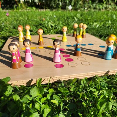 Maxi*Brettspiel * Leit' ärgerts eich ned * Frühling * Buche * lasergraviert Maxi*Brettspiel * Leit' ärgerts eich ned * Frühling * Buche * lasergraviert