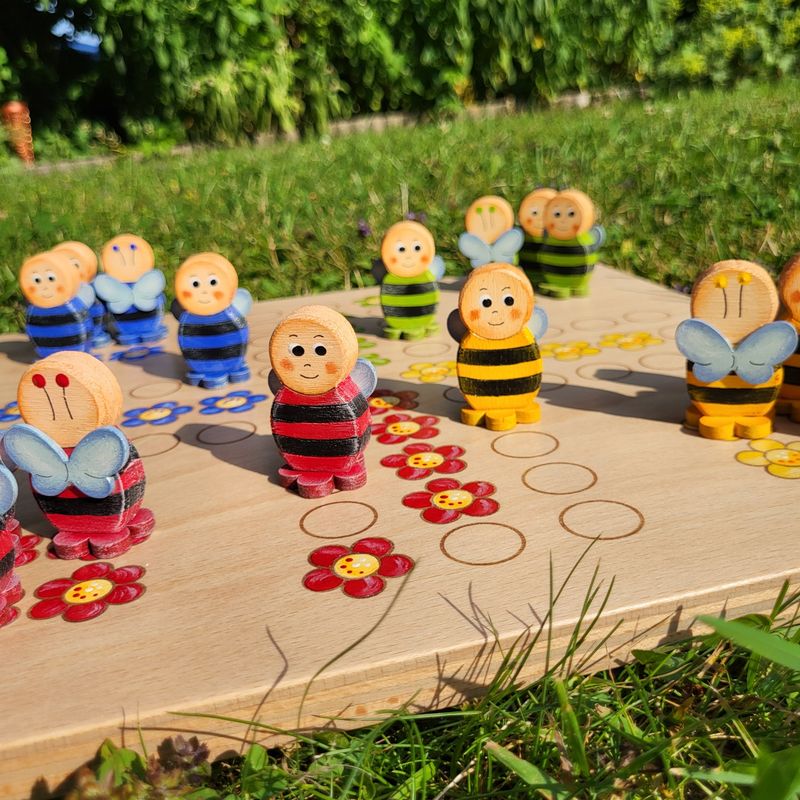 Brettspiel * Bienchen ärger di ned * Winter * Buche * lasergraviert Brettspiel * Bienchen ärger di ned * Winter * Buche * lasergraviert