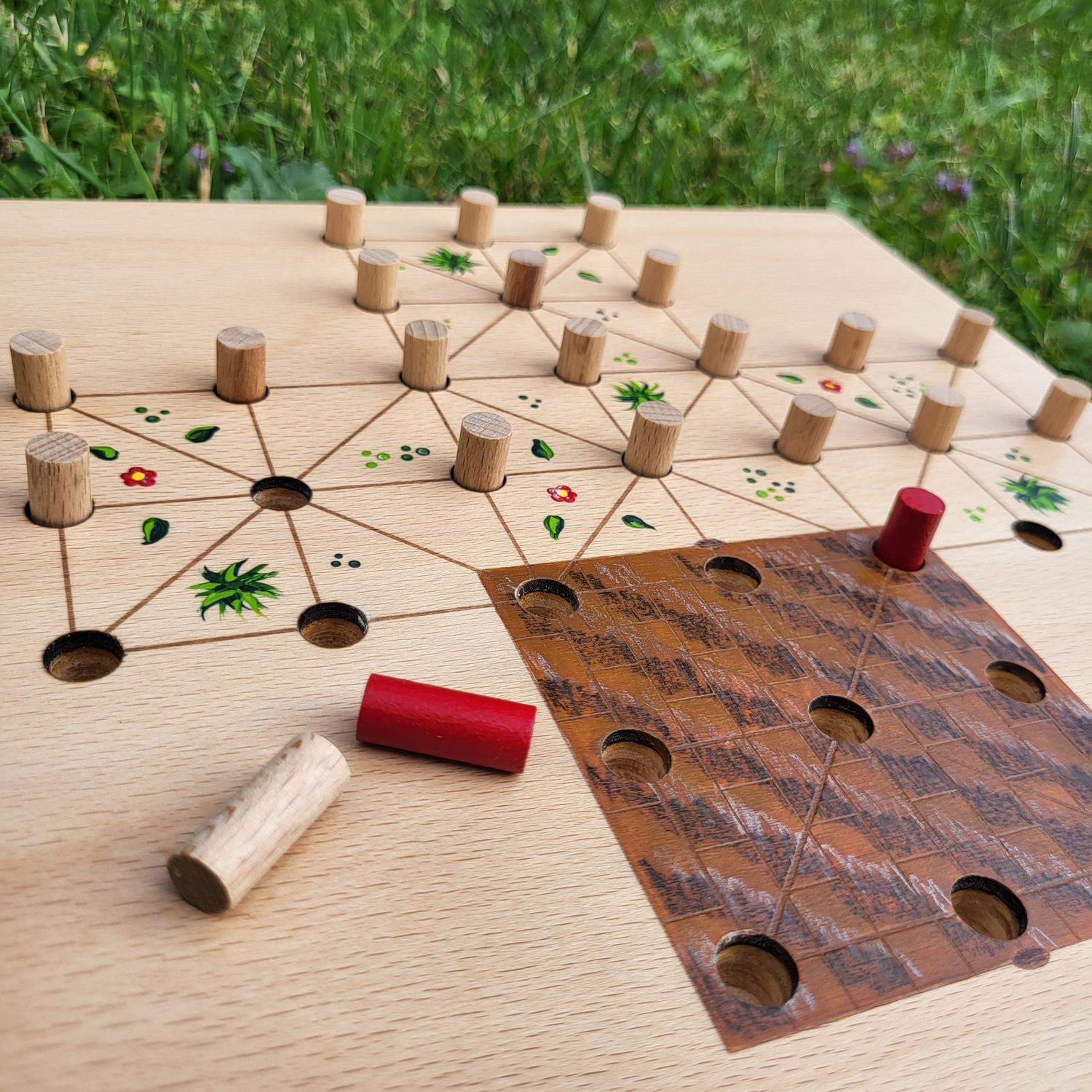 Mini*Brettspiel * Fuchs & Henne * Dach braun Mini*Brettspiel * Fuchs & Henne * Dach braun
