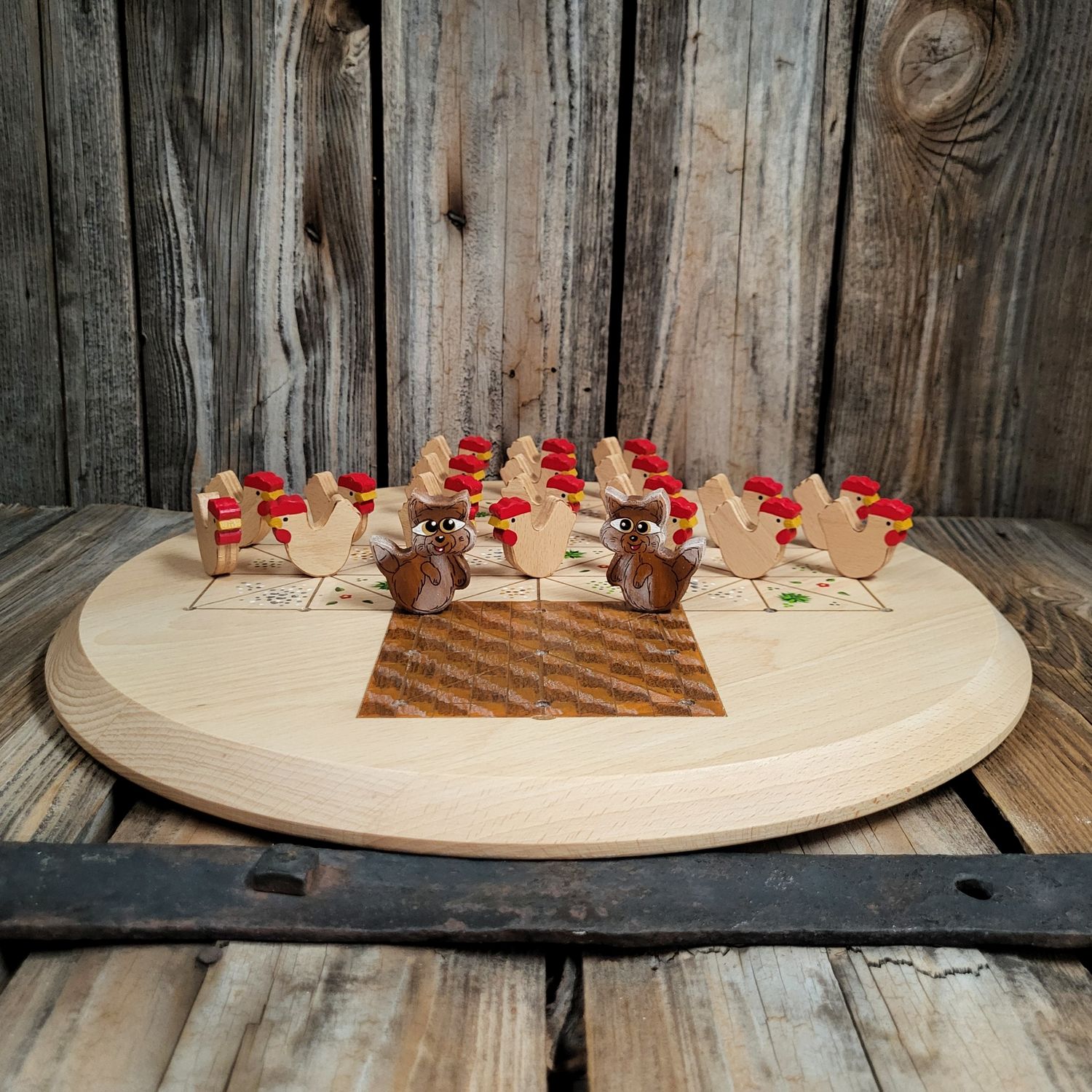 Brettspiel * Fuchs & Henne * Buche rund * Kante schräge * Dach braun * Hühner Buche natur