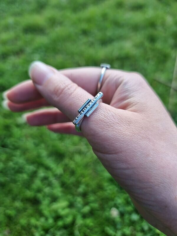 Bar Ring - Q